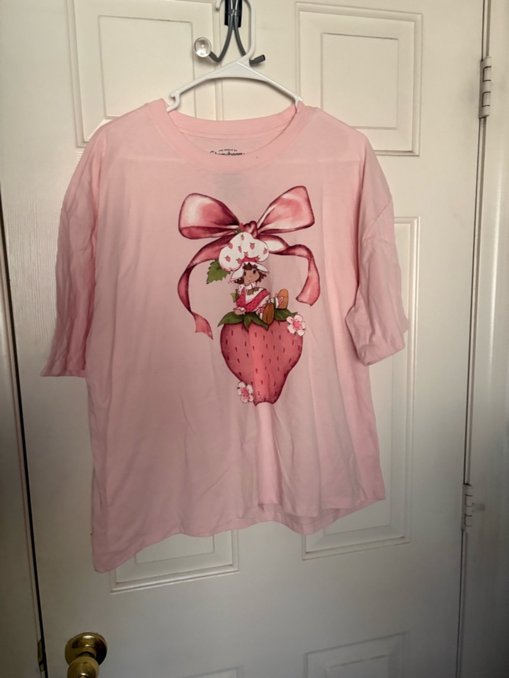 Girls' Pink Strawberry Graphic Tee - Cute Bow Design